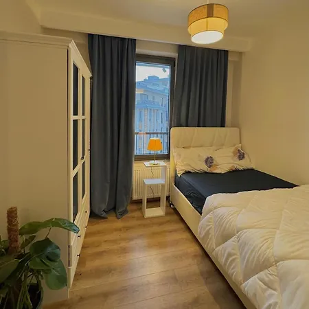 10 Mins To Takism - Cenrtal & New Modern Flat Appartement *