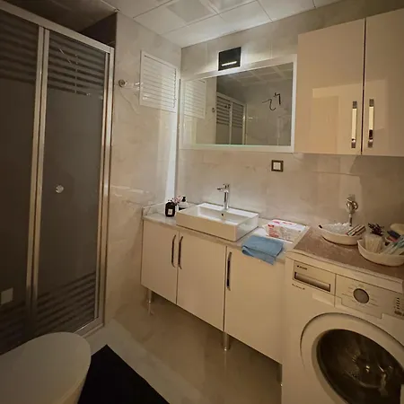 10 Mins To Takism - Cenrtal & New Modern Flat Appartement *