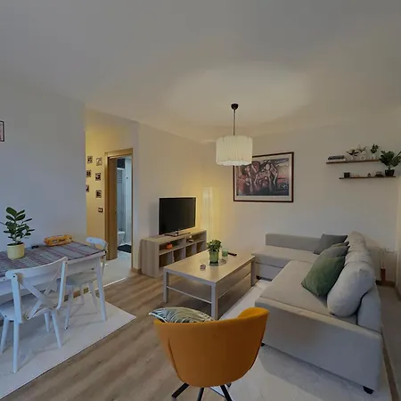 10 Mins To Takism - Cenrtal & New Modern Flat *