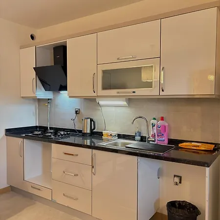 10 Mins To Takism - Cenrtal & New Modern Flat *